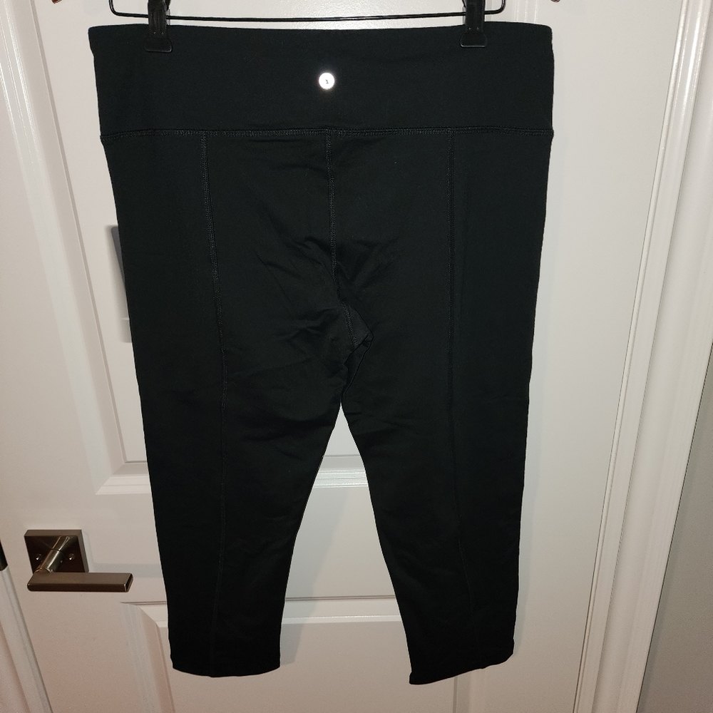 Reflex Capri Tights - Picture 3 of 4